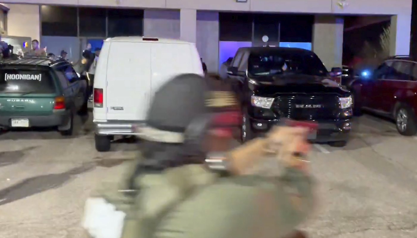Soldier at a Colorado nightclub during an immigration raid charged with distributing cocaine | iNFOnews.ca