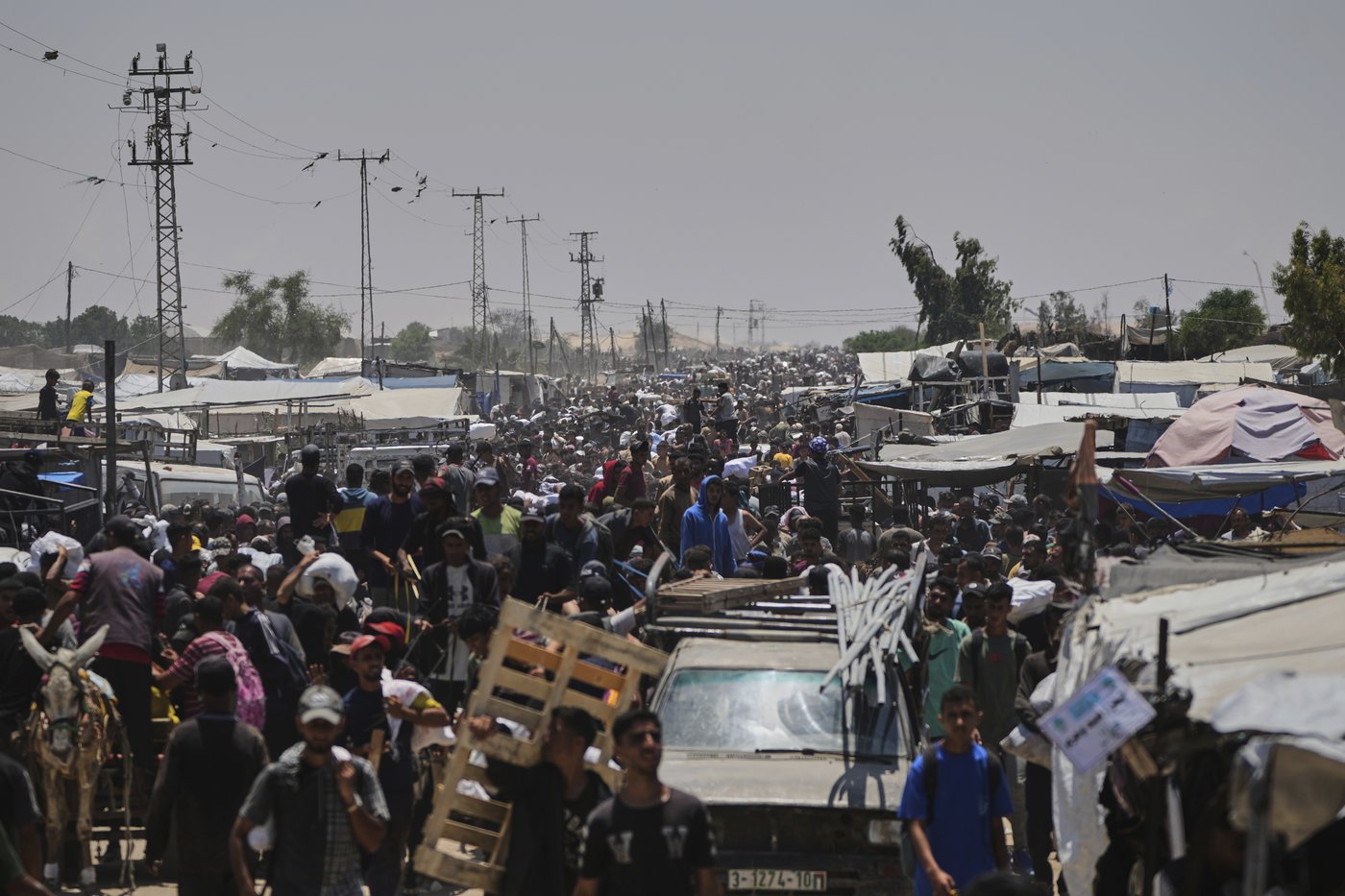 Israel outlines plans to pack Gaza's population into a closed border zone. Here's a closer look | iNFOnews.ca