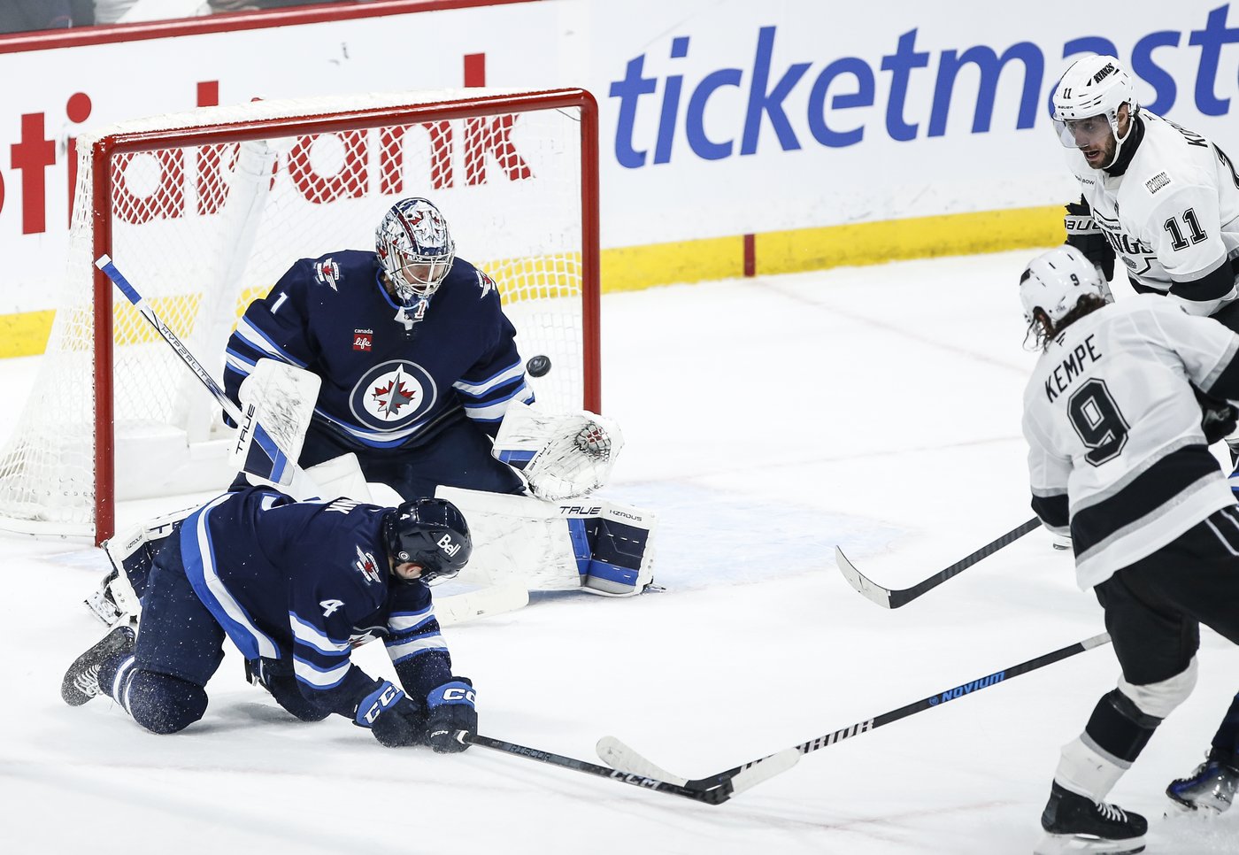 Kempe nets OT winner as Kings ground Jets 2-1 | iNFOnews.ca Kempe nets OT winner as Kings ground Jets 2-1 | iNFOnews.ca