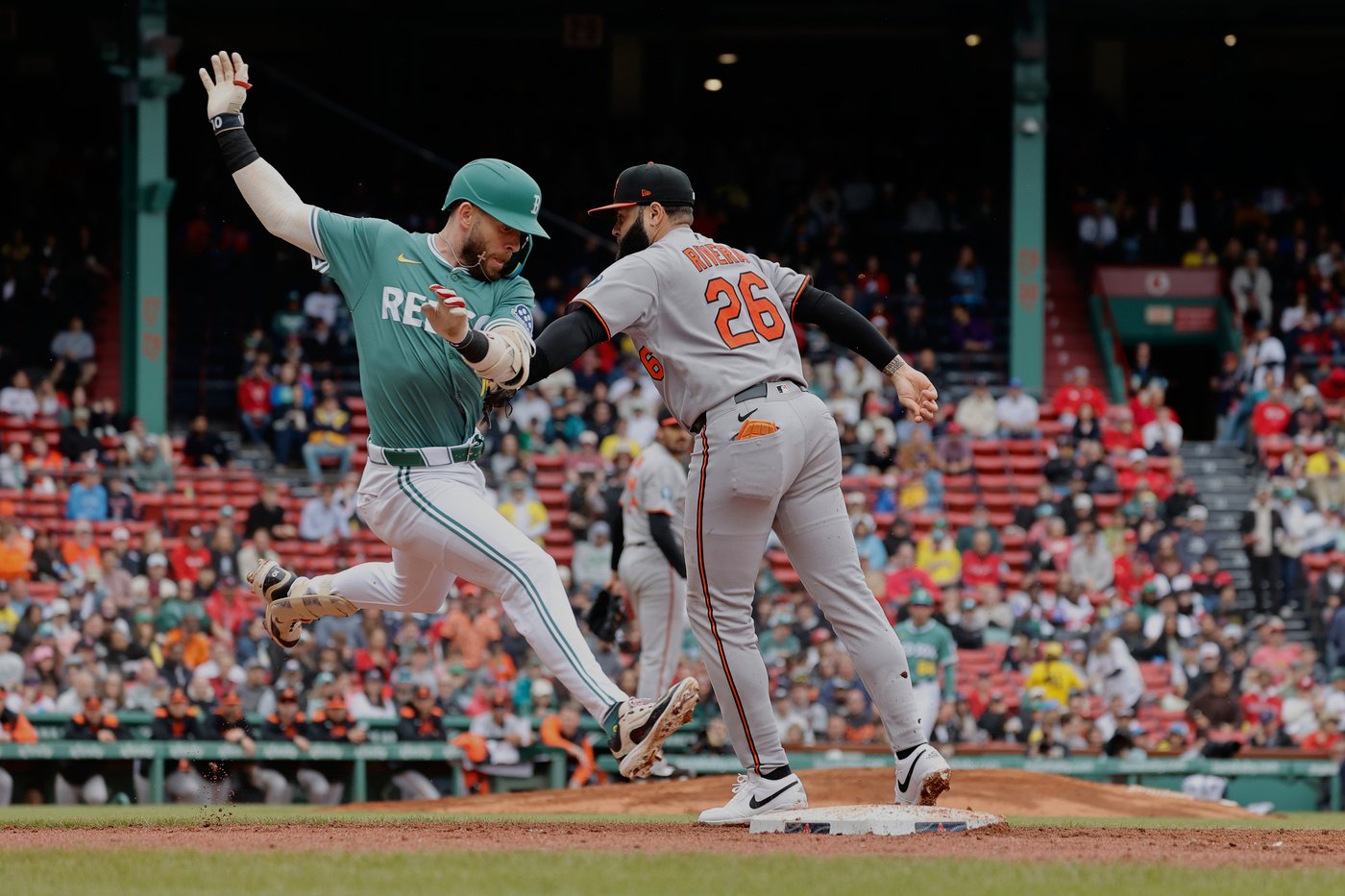 Rafael Devers' RBI single sends Boston past Baltimore 6-5 in 10 innings in DH opener | iNFOnews.ca Rafael Devers' RBI single sends Boston past Baltimore 6-5 in 10 innings in DH opener | iNFOnews.ca