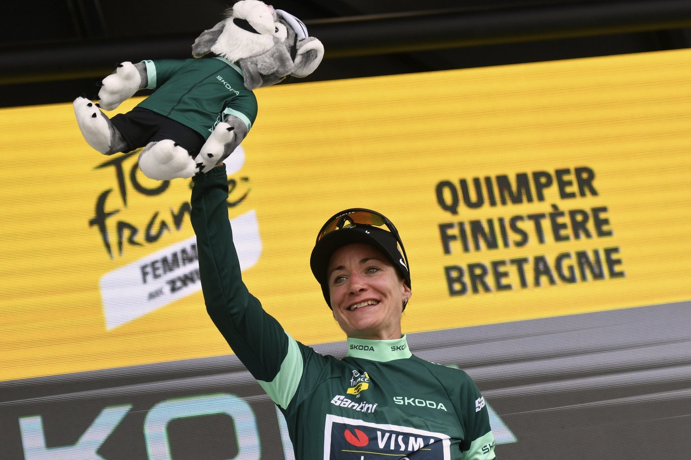 Spanish rider Garcia becomes the oldest stage winner at women's Tour de France at age 41 | iNFOnews.ca Spanish rider Garcia becomes the oldest stage winner at women's Tour de France at age 41 | iNFOnews.ca