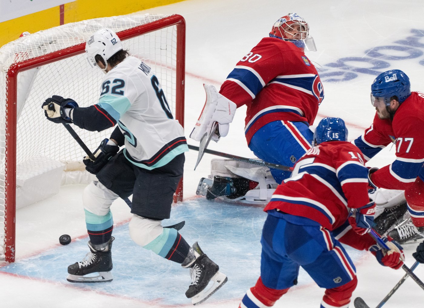 Brandon Montour scores hat trick in Kraken's 8-2 rout of Canadiens | iNFOnews.ca