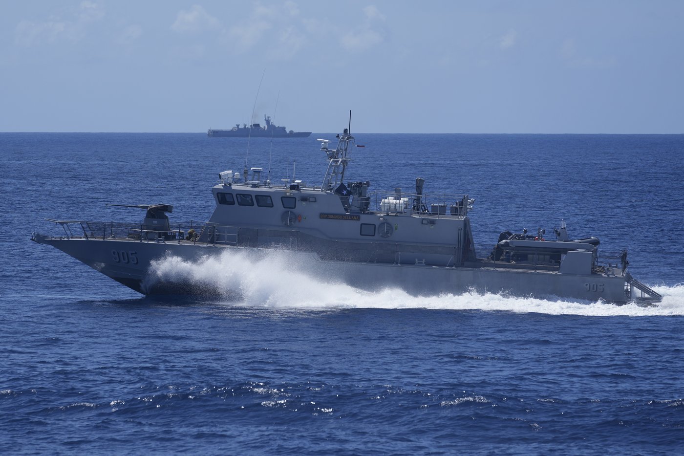 Philippine forces retake an island in mock combat as China's navy watches | iNFOnews.ca