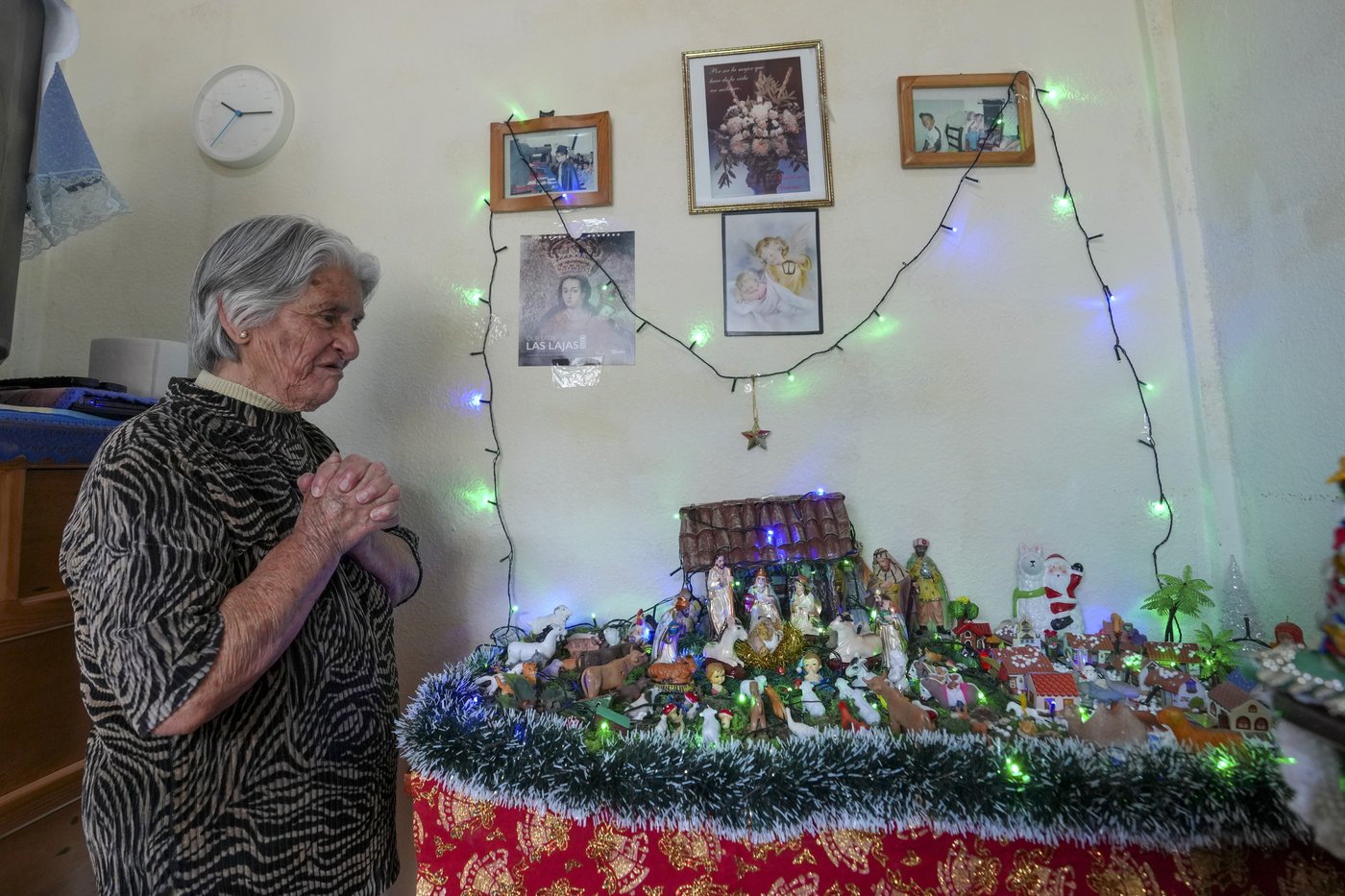 As Christmas nears, Ecuador's homes get a break from power cuts but companies still face rationing | iNFOnews.ca As Christmas nears, Ecuador's homes get a break from power cuts but companies still face rationing | iNFOnews.ca