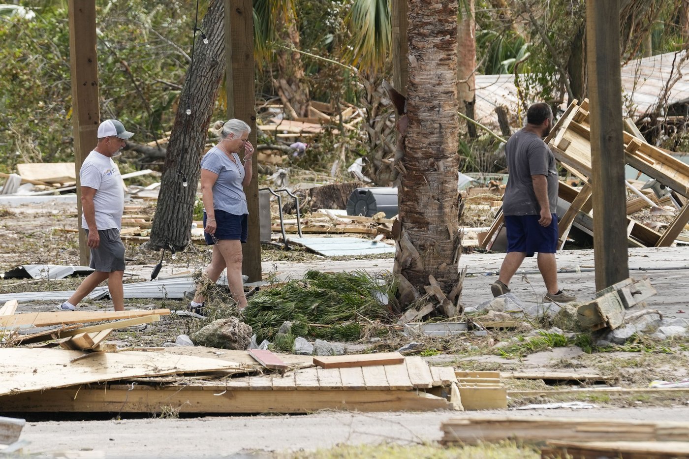 At least 64 dead after Helene's deadly march across the Southeast | iNFOnews.ca