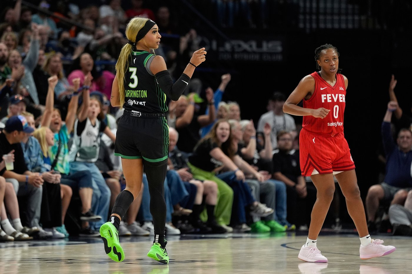 Collier scores 32 in return, Lynx beat Fever 97-84 | iNFOnews.ca Collier scores 32 in return, Lynx beat Fever 97-84 | iNFOnews.ca