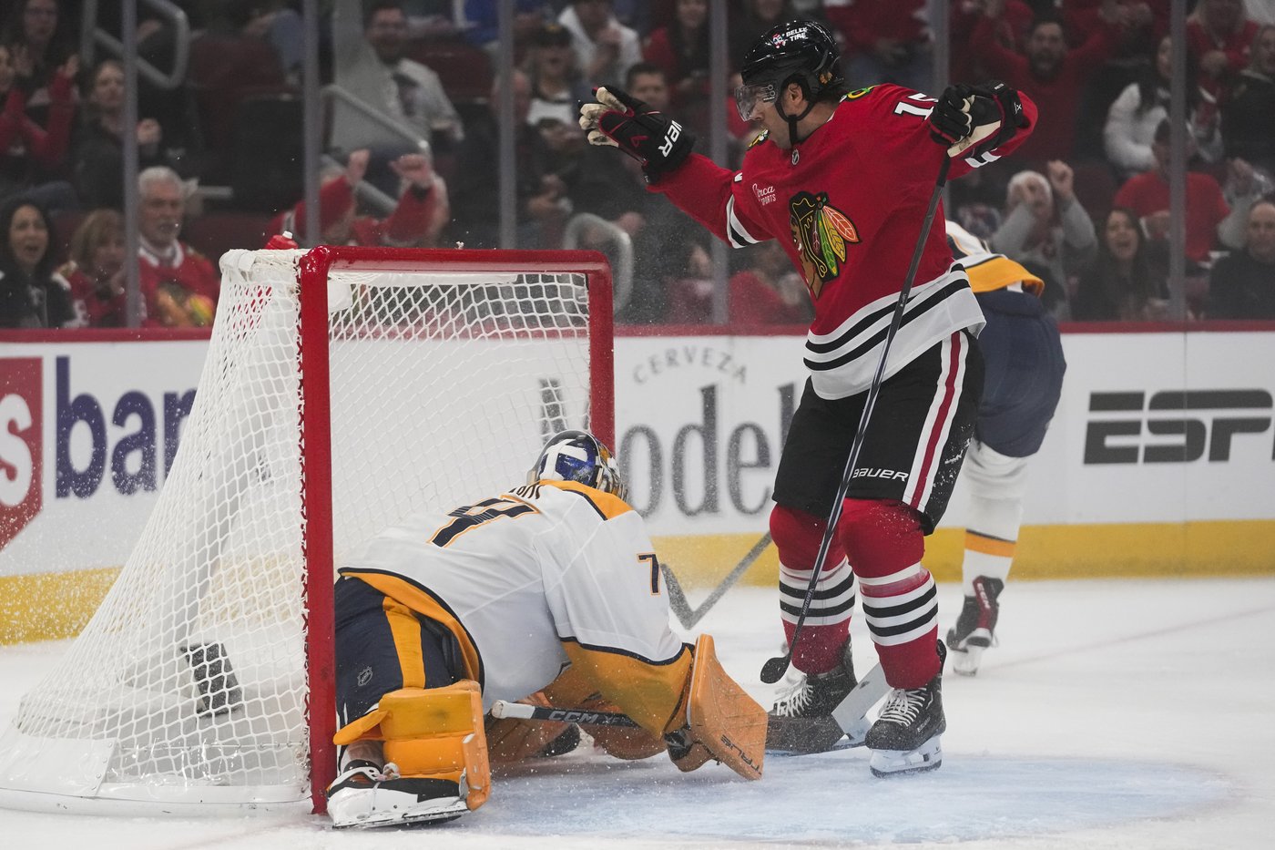 Skjei's power-play goals cap Predators' 3-2 comeback win over Blackhawks | iNFOnews.ca Skjei's power-play goals cap Predators' 3-2 comeback win over Blackhawks | iNFOnews.ca
