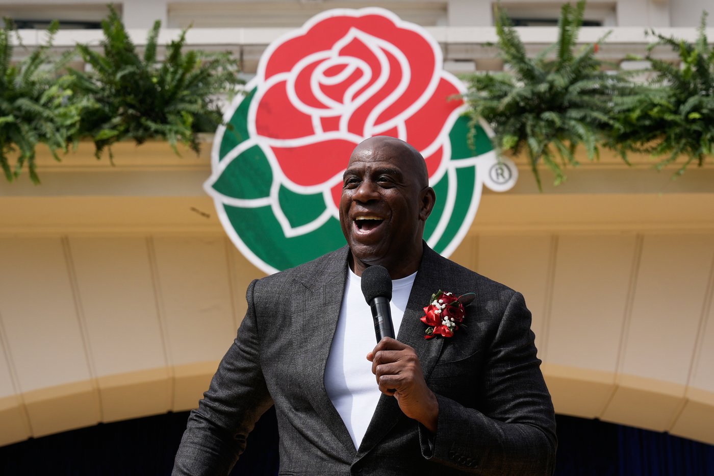 Magic Johnson to lead 137th Rose Parade as grand marshal | iNFOnews.ca Magic Johnson to lead 137th Rose Parade as grand marshal | iNFOnews.ca