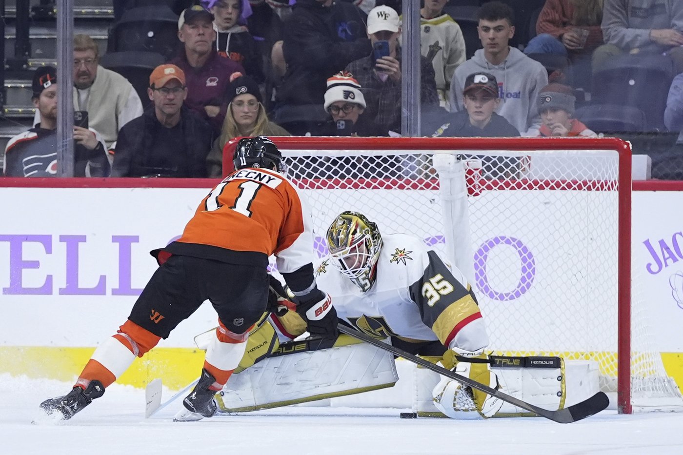 Eichel scores shootout winner as Golden Knights top Flyers 5-4 | iNFOnews.ca Eichel scores shootout winner as Golden Knights top Flyers 5-4 | iNFOnews.ca