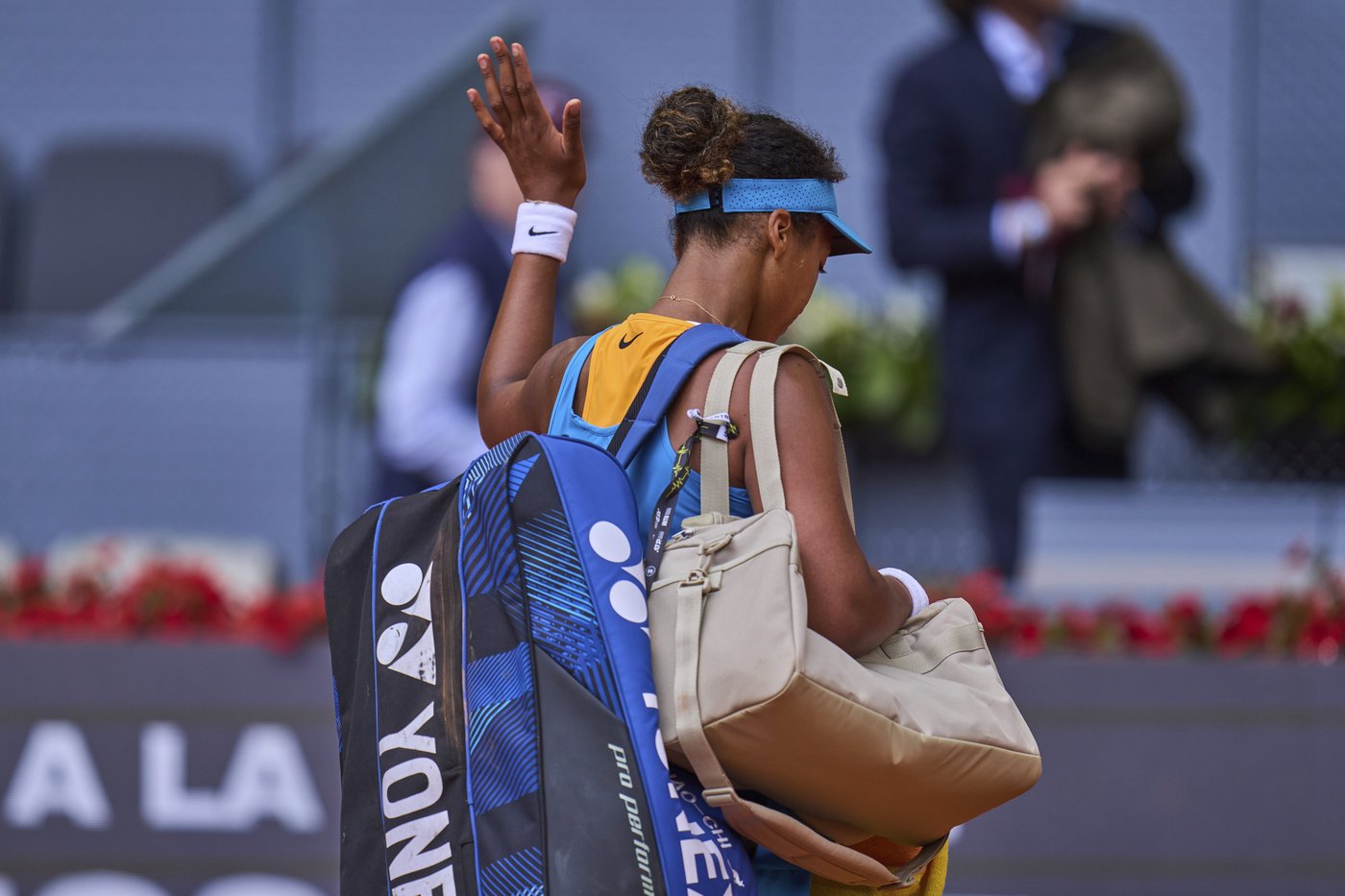 Osaka’s clay-court season starts with a loss in 1st round of Madrid Open | iNFOnews.ca Osaka’s clay-court season starts with a loss in 1st round of Madrid Open | iNFOnews.ca