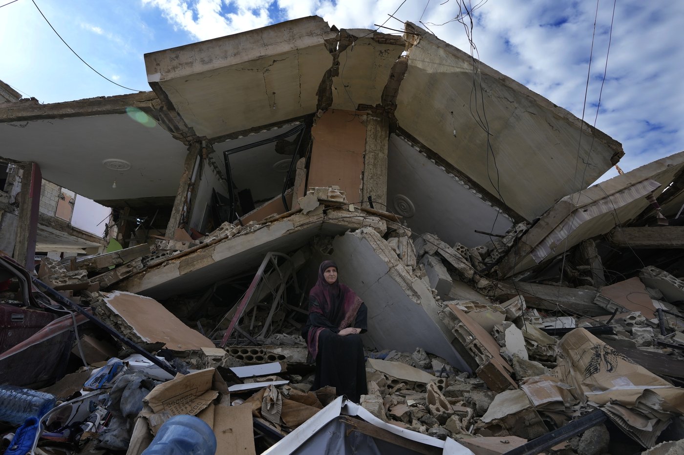 Displaced families in Lebanon who return home are faced with piles of rubble | iNFOnews.ca