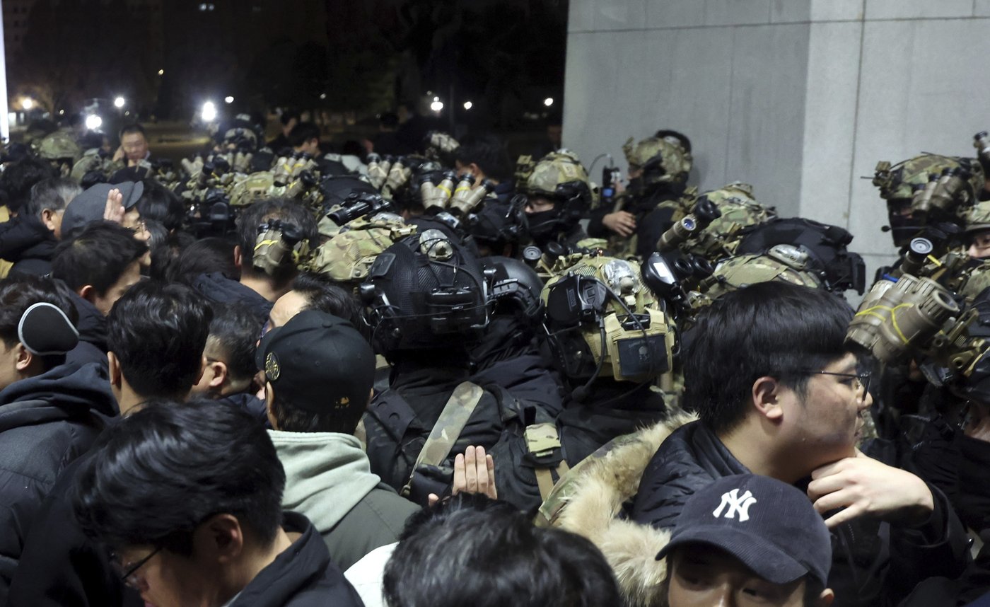 South Korea’s opposition parties move to impeach president over sudden declaration of martial law | iNFOnews.ca South Korea’s opposition parties move to impeach president over sudden declaration of martial law | iNFOnews.ca