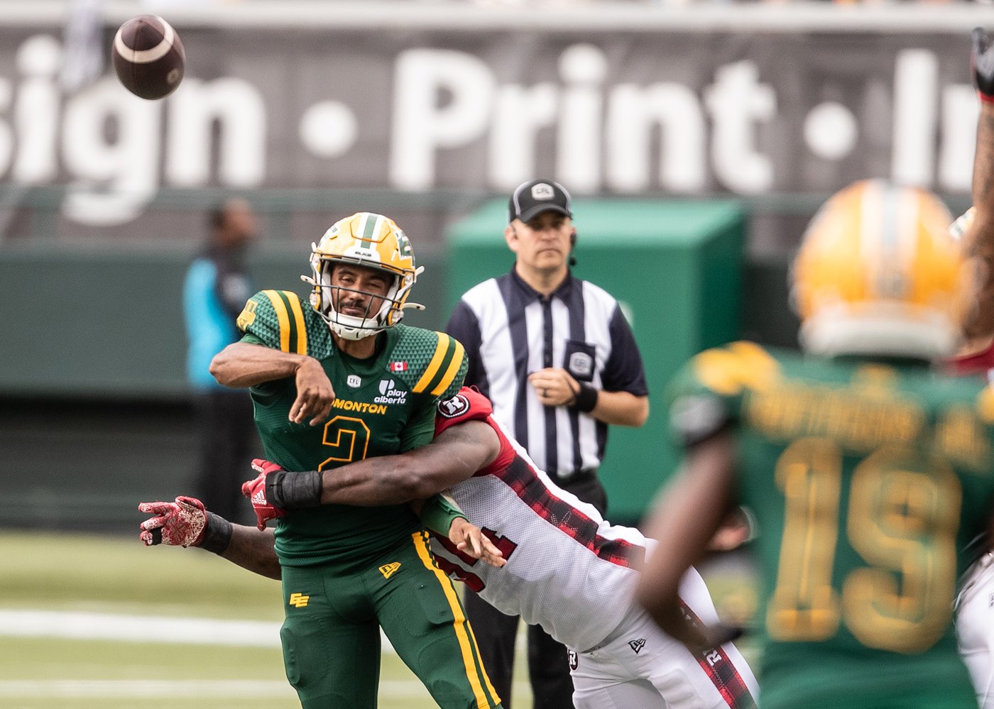 Rankin, Ford lead Elks to first win with 39-33 decision over Redblacks | iNFOnews.ca Rankin, Ford lead Elks to first win with 39-33 decision over Redblacks | iNFOnews.ca