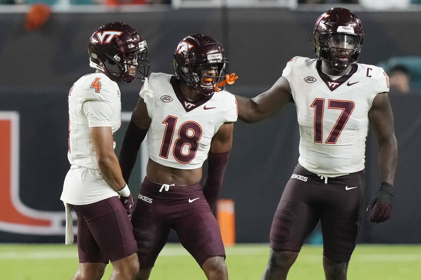 No. 7 Miami survives Virginia Tech 38-34 to remain unbeaten after Hail Mary TD overturned | iNFOnews.ca No. 7 Miami survives Virginia Tech 38-34 to remain unbeaten after Hail Mary TD overturned | iNFOnews.ca