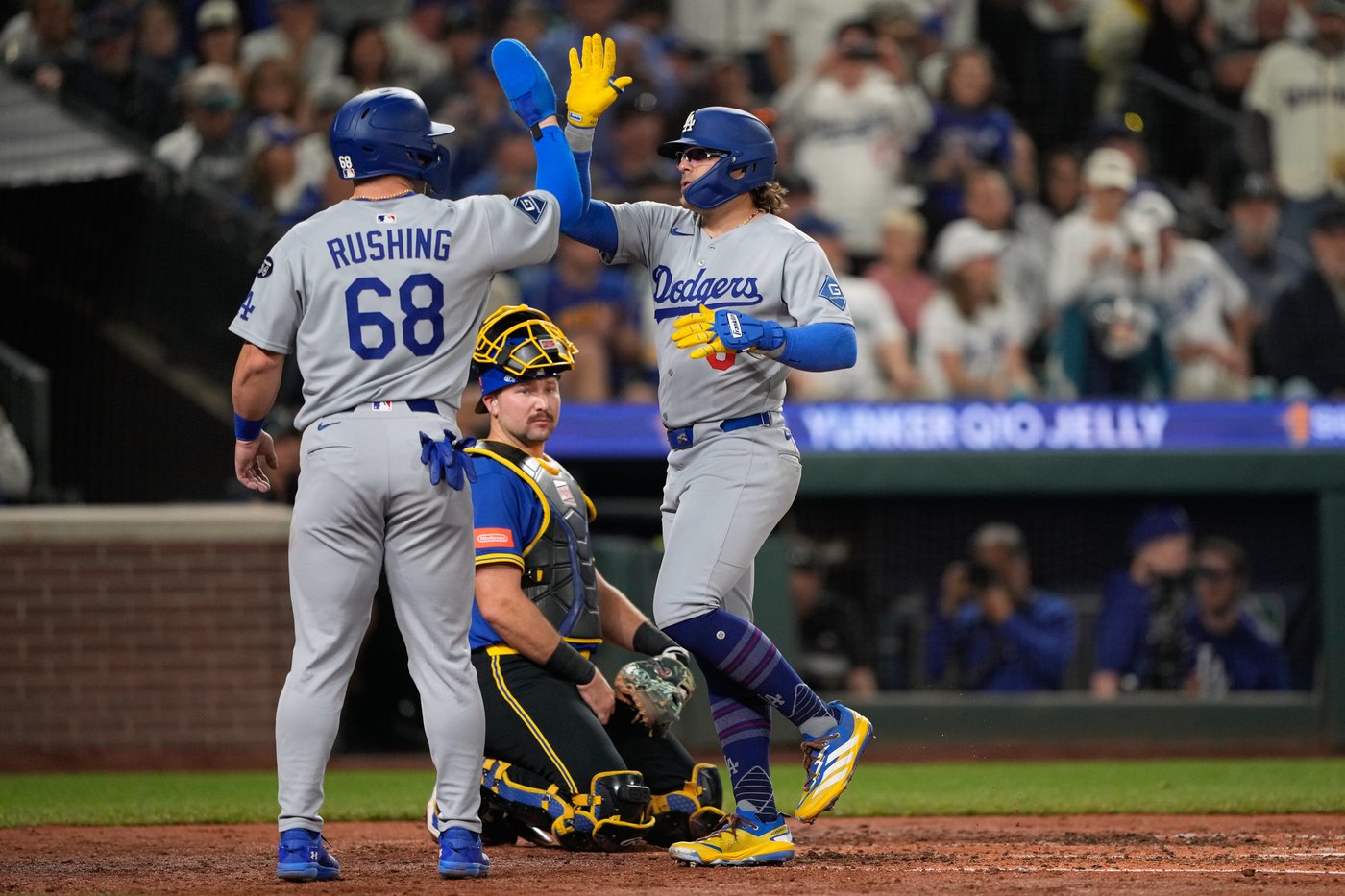 Kiké Hernández hits 2-run HR, Dalton Rushing has 2 hits and a key RBI as Dodgers beat Mariners 3-2 | iNFOnews.ca