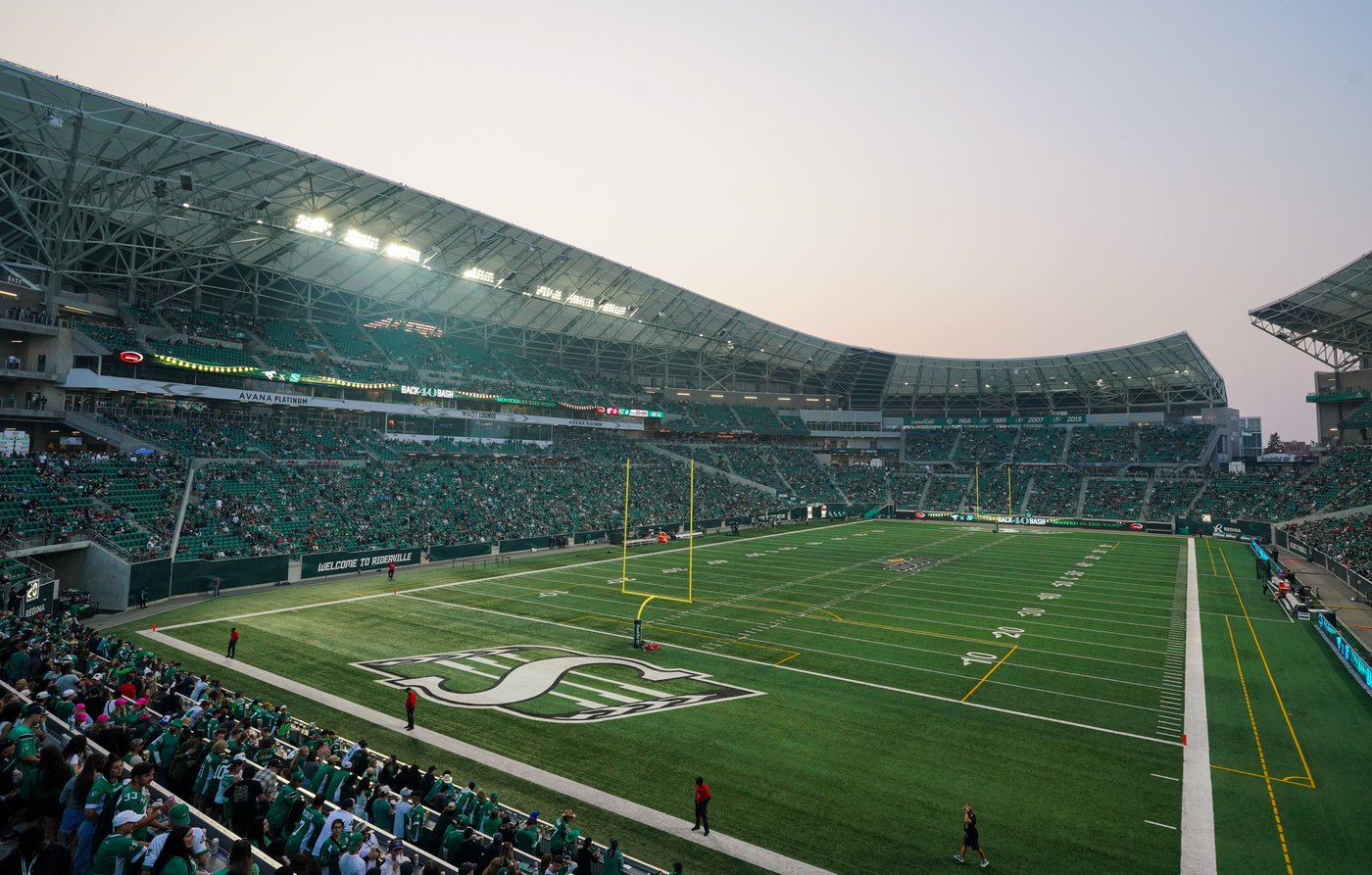 Poor air quality forces CFL to reschedule Riders-Stamps showdown for Saturday | iNFOnews.ca