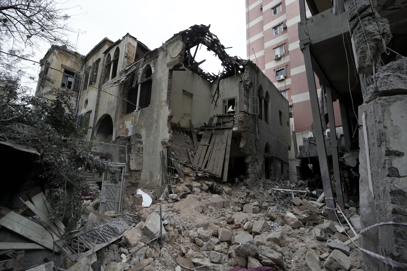 US envoy says Israel-Hezbollah truce is 'within our grasp' as Gaza food crisis worsens after looting | iNFOnews.ca US envoy says Israel-Hezbollah truce is 'within our grasp' as Gaza food crisis worsens after looting | iNFOnews.ca