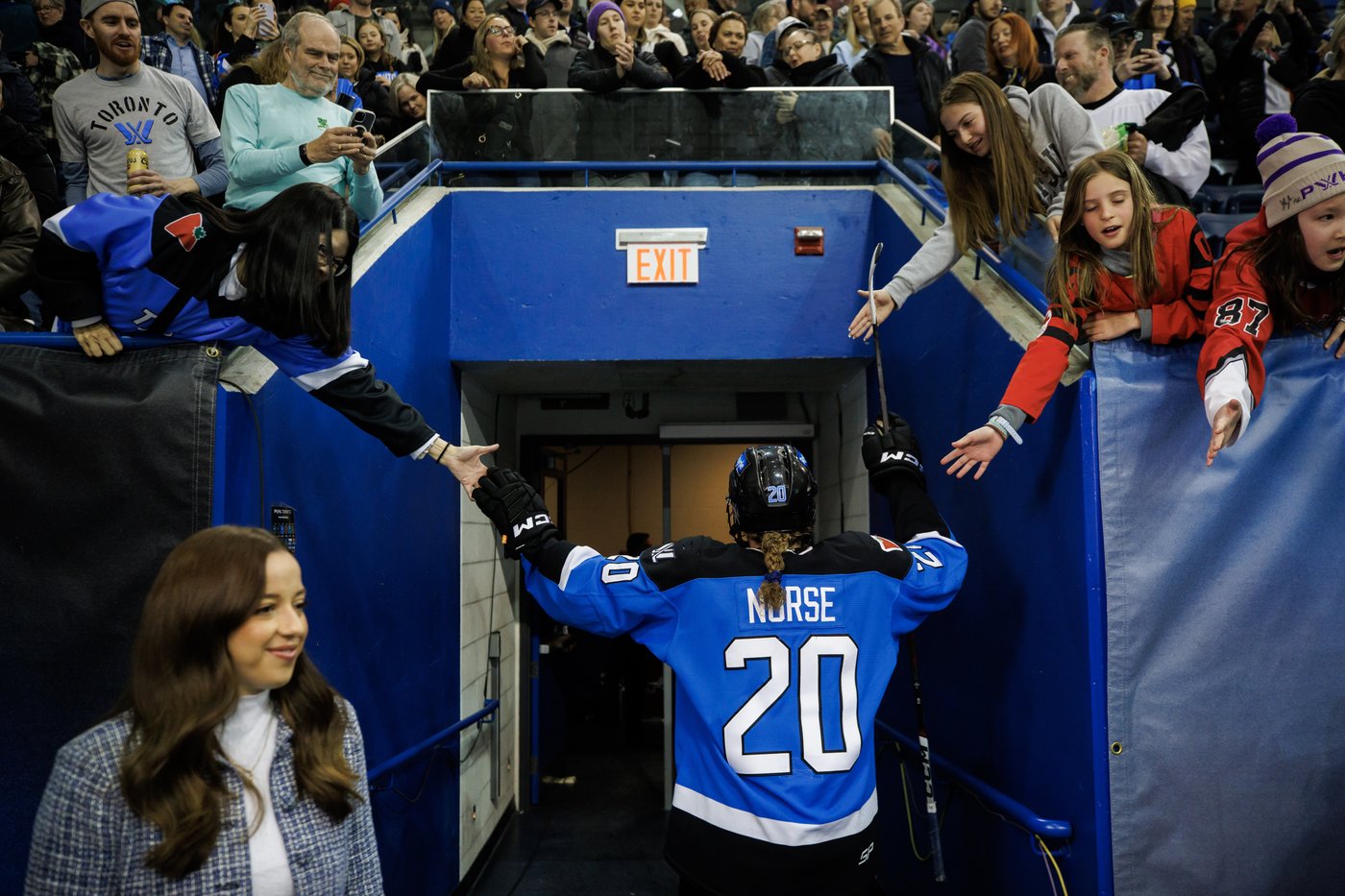Study: More Canadian girls playing in organized sports, but still lagging behind boys | iNFOnews.ca