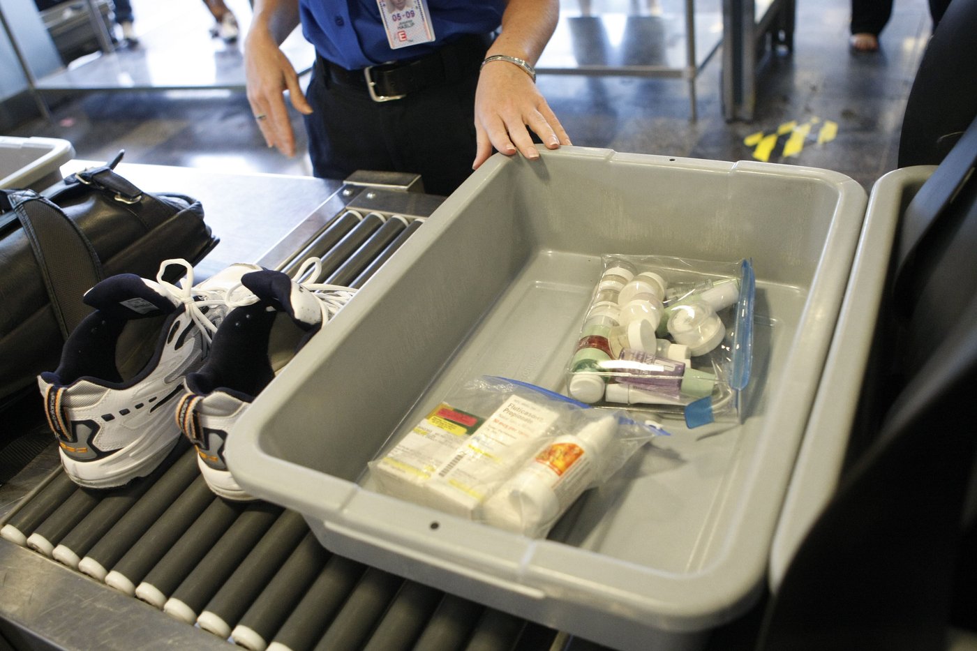 New airport scanners are better at spotting liquid explosives, but many airports lack them | iNFOnews.ca