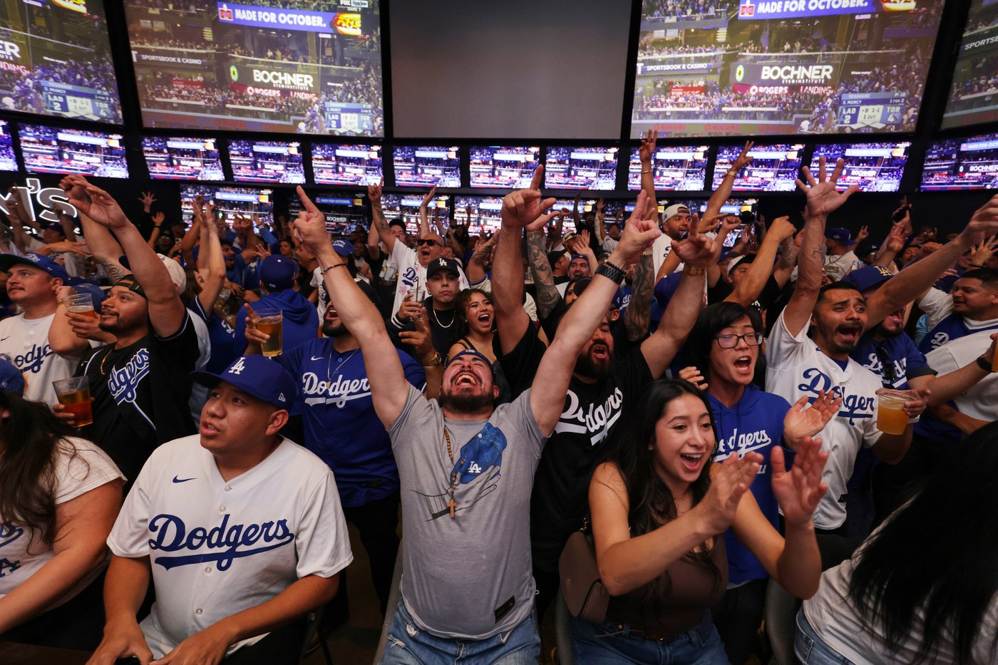 MLB's new media deals with ESPN, NBC and Netflix total $800M annually | iNFOnews.ca MLB's new media deals with ESPN, NBC and Netflix total $800M annually | iNFOnews.ca