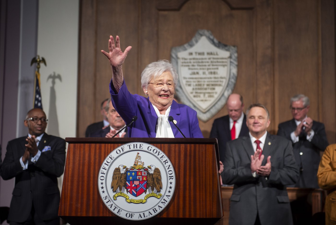 Alabama Gov. Kay Ivey treated for dehydration at campaign rally | iNFOnews.ca