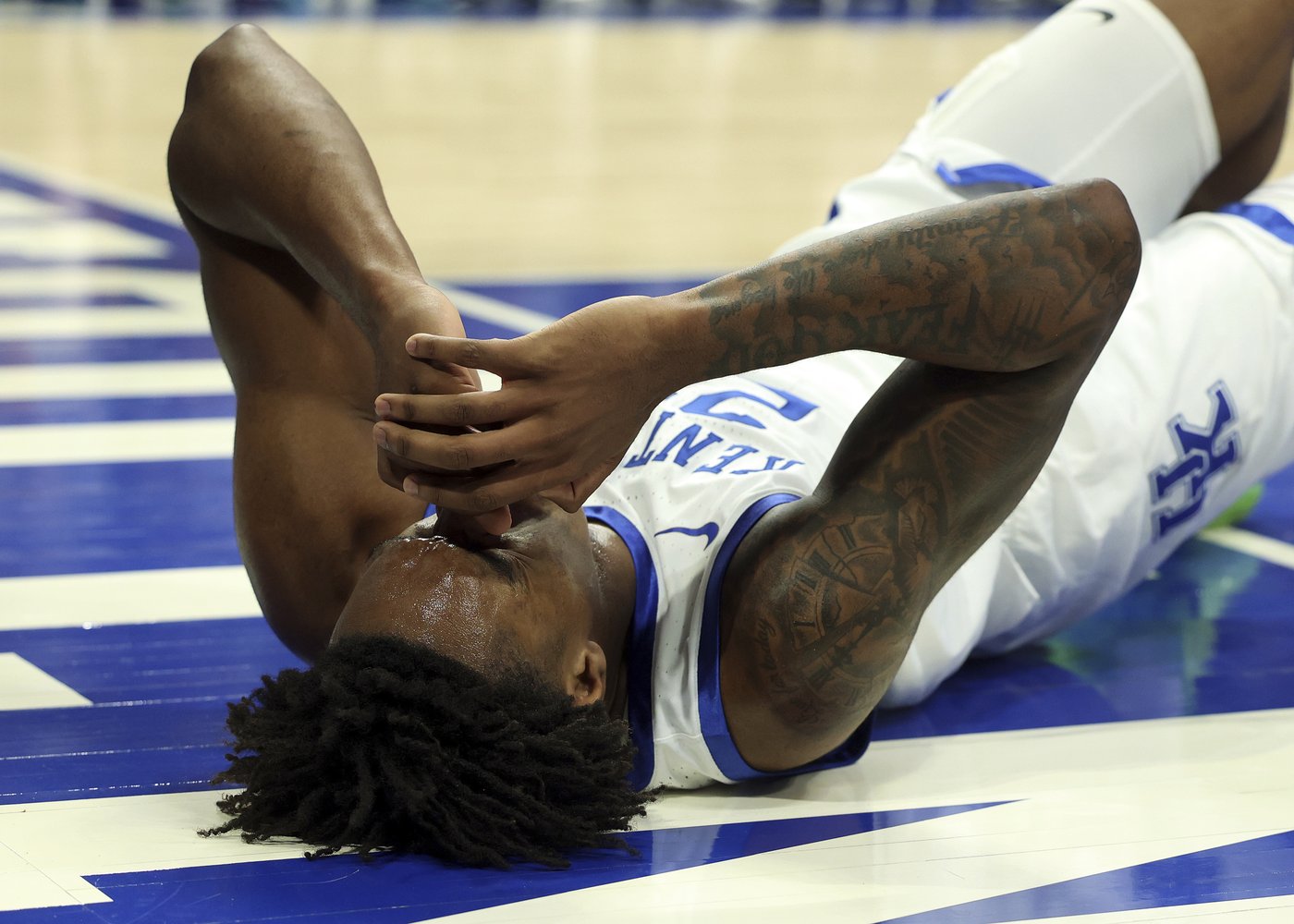 Andrew Carr scores 14, Otega Oweh adds 13 as No. 10 Kentucky handles Brown 88-54 | iNFOnews.ca Andrew Carr scores 14, Otega Oweh adds 13 as No. 10 Kentucky handles Brown 88-54 | iNFOnews.ca