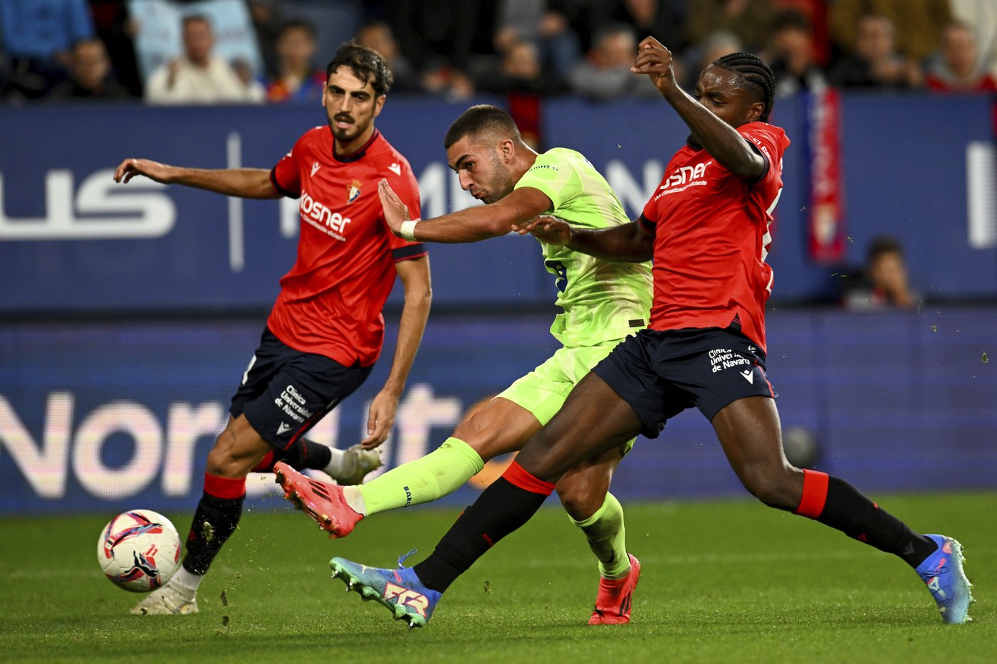 Osasuna stuns Barcelona 4-2 and stops it from tying club record for best season start | iNFOnews.ca Osasuna stuns Barcelona 4-2 and stops it from tying club record for best season start | iNFOnews.ca