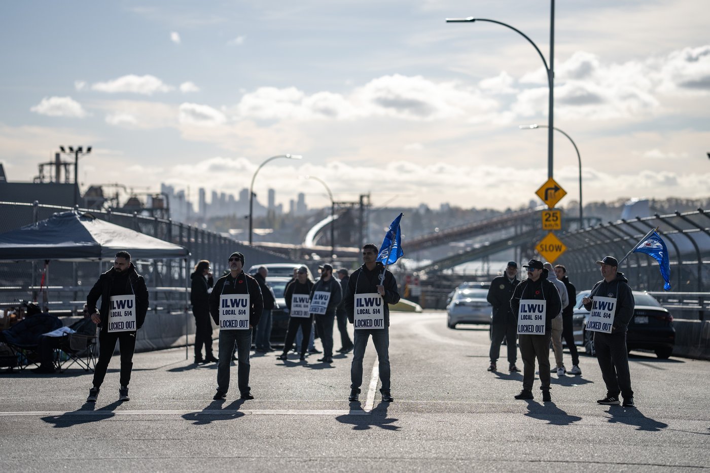 Sides in B.C. port dispute to meet in bid to end lockout after talk with minister | iNFOnews.ca