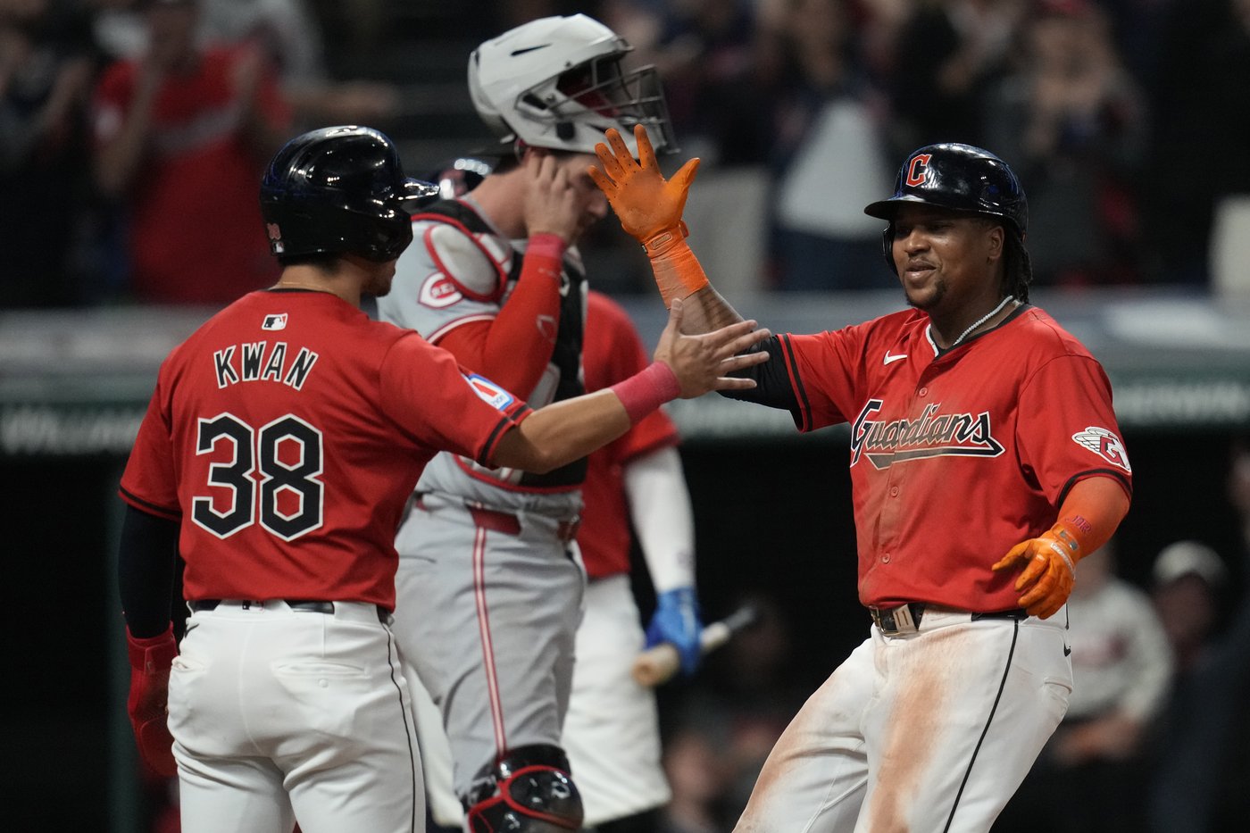 All-Star OF Steven Kwan homers in first at-bat in return from IL as Guardians down Reds 5-2 win | iNFOnews.ca All-Star OF Steven Kwan homers in first at-bat in return from IL as Guardians down Reds 5-2 win | iNFOnews.ca