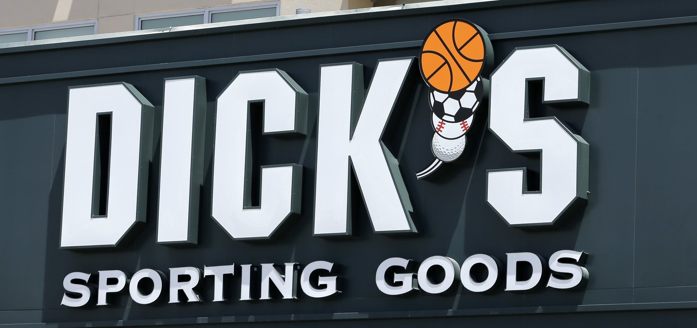 Dick's Sporting Goods to buy struggling shoe chain Foot Locker for $2.4 billion | iNFOnews.ca Dick's Sporting Goods to buy struggling shoe chain Foot Locker for $2.4 billion | iNFOnews.ca