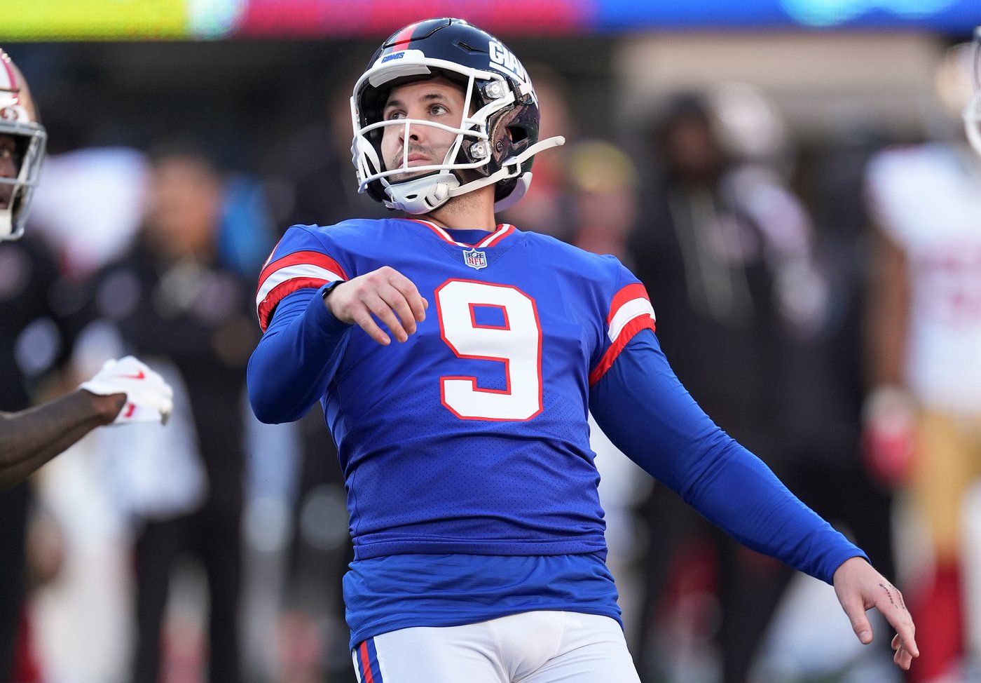 Giants get dominated in all phases as they drop to 2-7 with a 34-24 loss to 49ers | iNFOnews.ca Giants get dominated in all phases as they drop to 2-7 with a 34-24 loss to 49ers | iNFOnews.ca