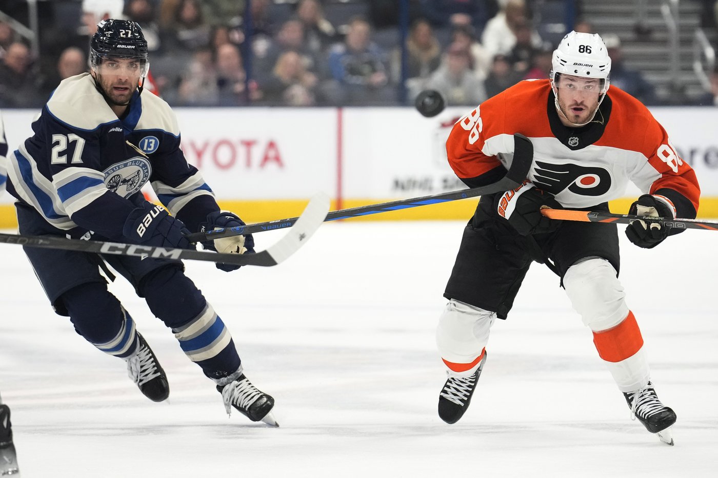 Flyers snap a 3-game skid with their 1st victory in December, beating the Blue Jackets 5-3 | iNFOnews.ca