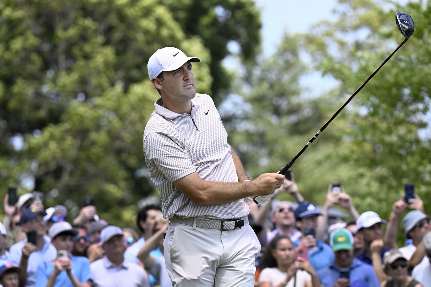 Scheffler hits a perfect shot and plenty of great ones for a 62 to share lead at Travelers | iNFOnews.ca Scheffler hits a perfect shot and plenty of great ones for a 62 to share lead at Travelers | iNFOnews.ca