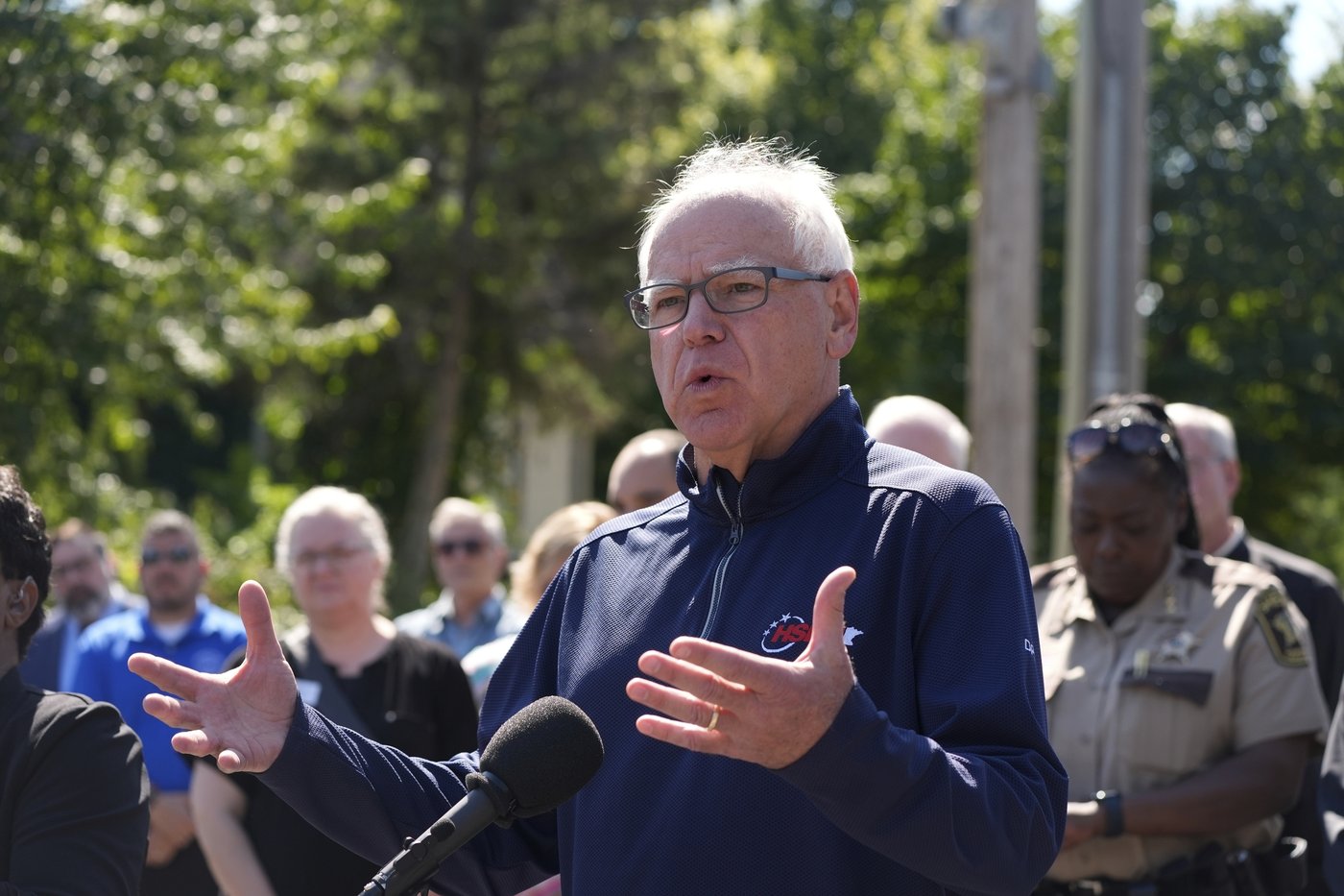 Gov. Tim Walz to call special session on gun laws after Minneapolis school shooting | iNFOnews.ca
