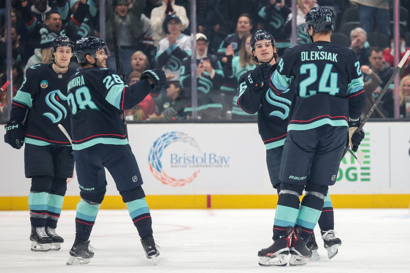 Eberle’s late goal helps Kraken beat Blackhawks 3-1 | iNFOnews.ca Eberle’s late goal helps Kraken beat Blackhawks 3-1 | iNFOnews.ca