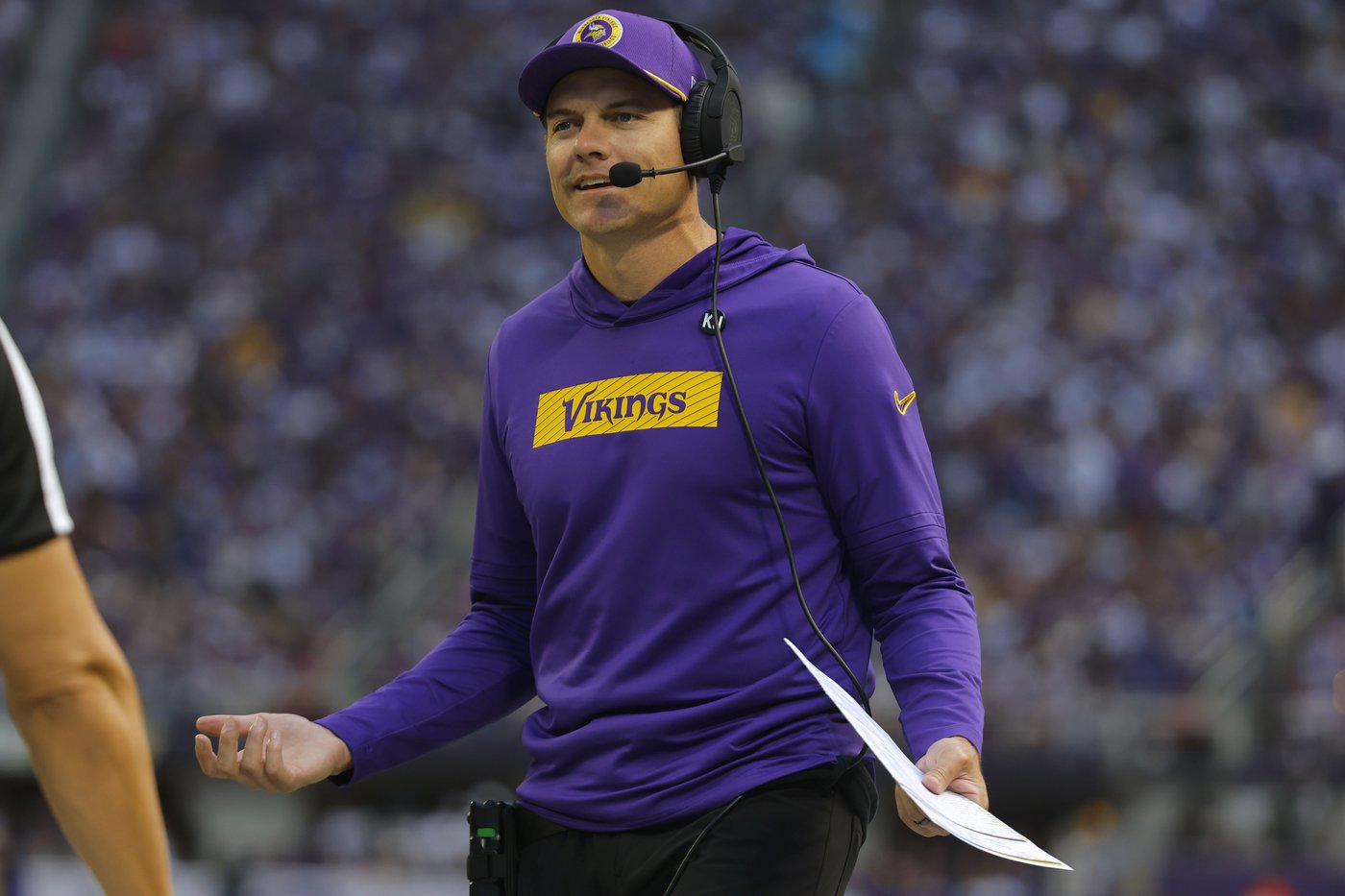 Vikings stay undefeated with 34-7 dismantling of Texans behind fierce defense, Darnold's 4 TDs | iNFOnews.ca Vikings stay undefeated with 34-7 dismantling of Texans behind fierce defense, Darnold's 4 TDs | iNFOnews.ca