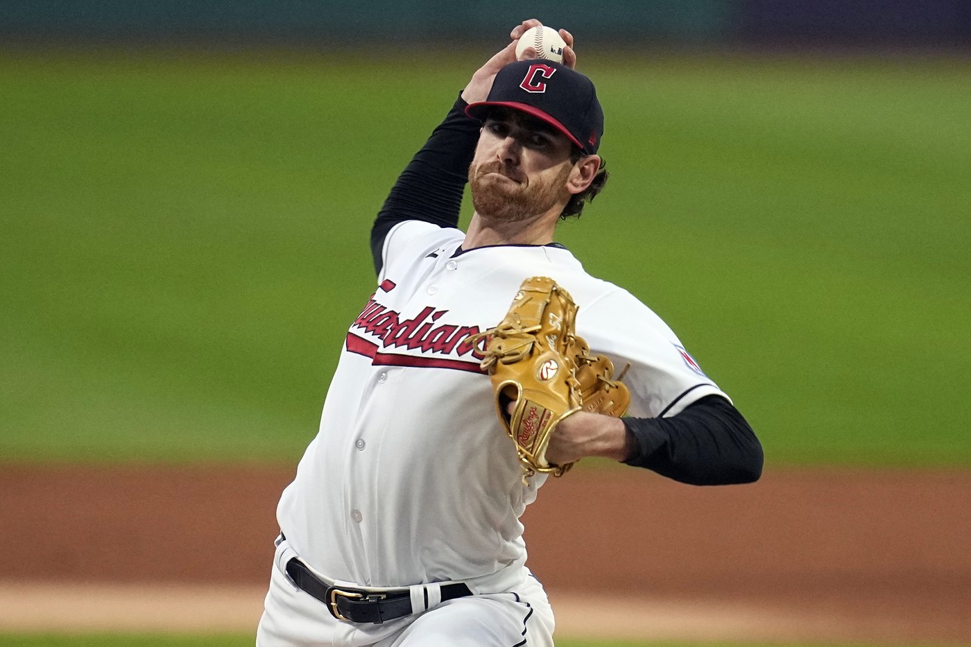 Former Cy Young winner Shane Bieber returning to Cleveland Guardians on 1-year deal, AP source says | iNFOnews.ca