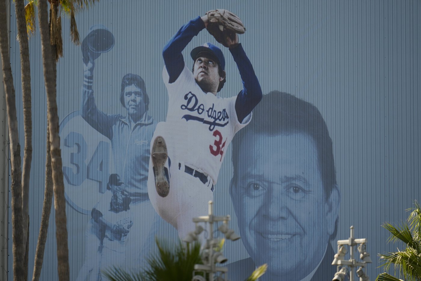 Dodgers to honor Valenzuela with No. 34 uniform patch during World Series and 2025 season | iNFOnews.ca