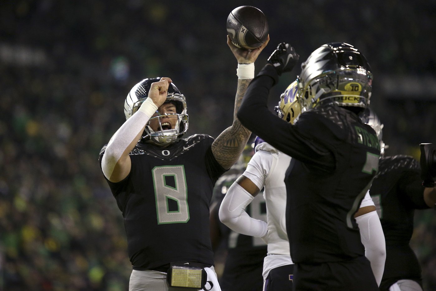Conference newcomers to play for titles in Power Four. Oregon-Penn St, Texas-Georgia top-5 matchups | iNFOnews.ca Conference newcomers to play for titles in Power Four. Oregon-Penn St, Texas-Georgia top-5 matchups | iNFOnews.ca