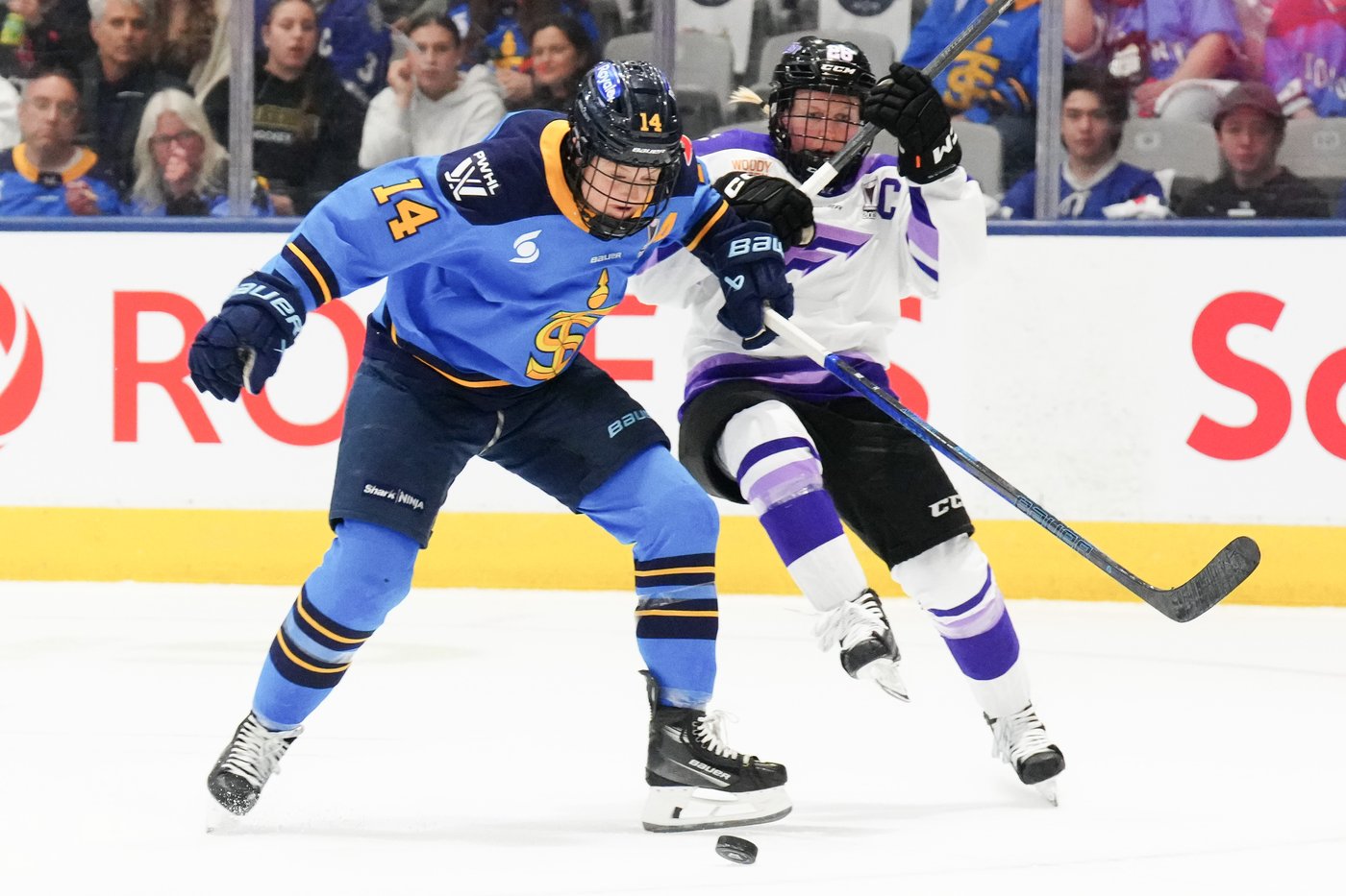Toronto's Fast, Minnesota's Jaques, Thompson finalists for PWHL top defender award | iNFOnews.ca Toronto's Fast, Minnesota's Jaques, Thompson finalists for PWHL top defender award | iNFOnews.ca