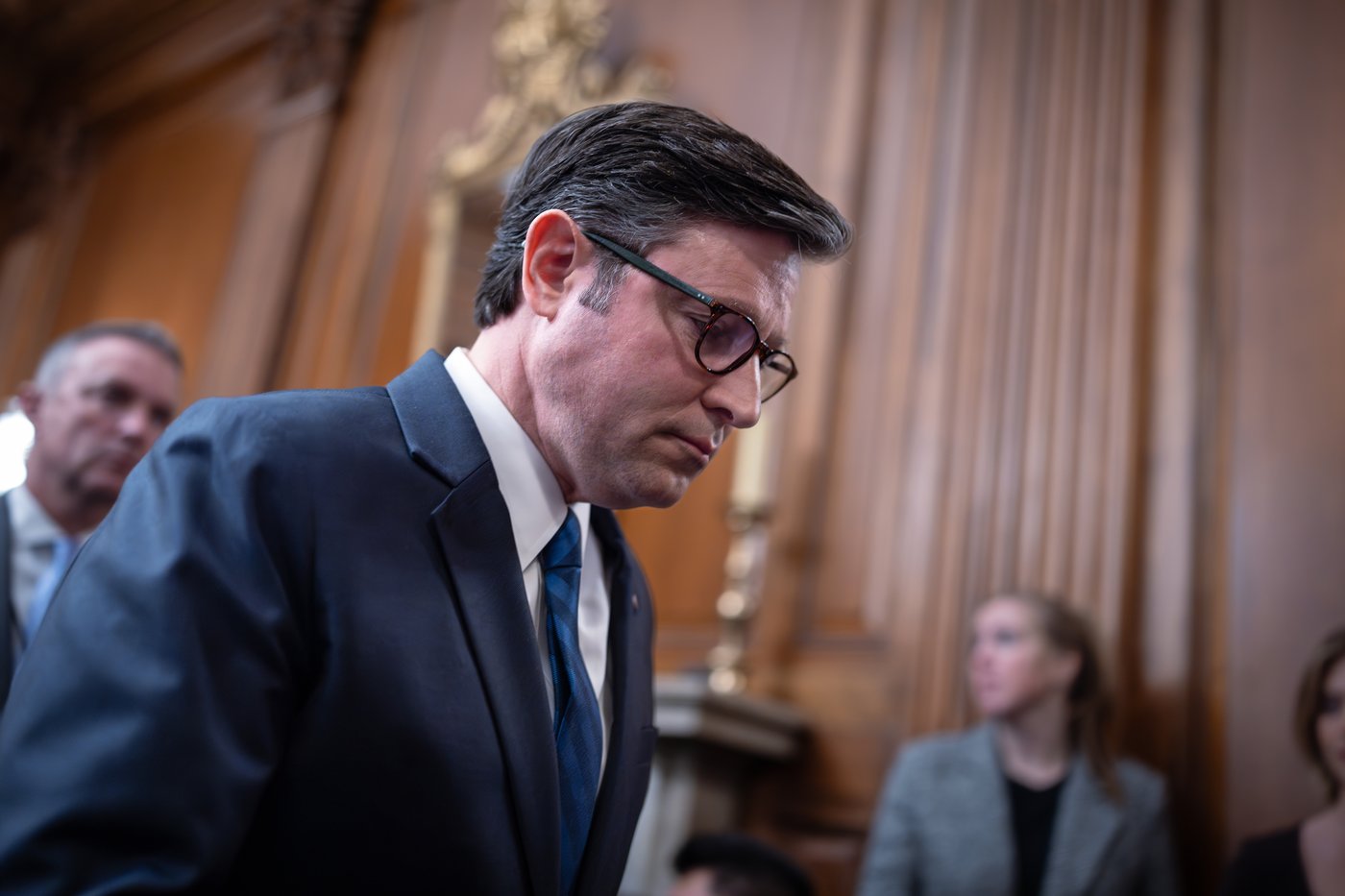 Trump says Senate should scrap the filibuster to end the government shutdown | iNFOnews.ca