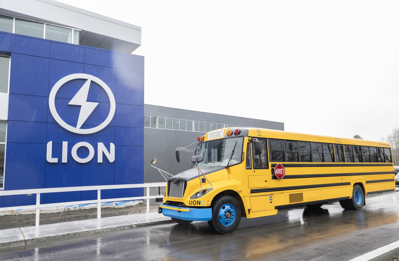 Lion Electric plans to focus on buses rather than trucks in bid to attract buyer | iNFOnews.ca Lion Electric plans to focus on buses rather than trucks in bid to attract buyer | iNFOnews.ca