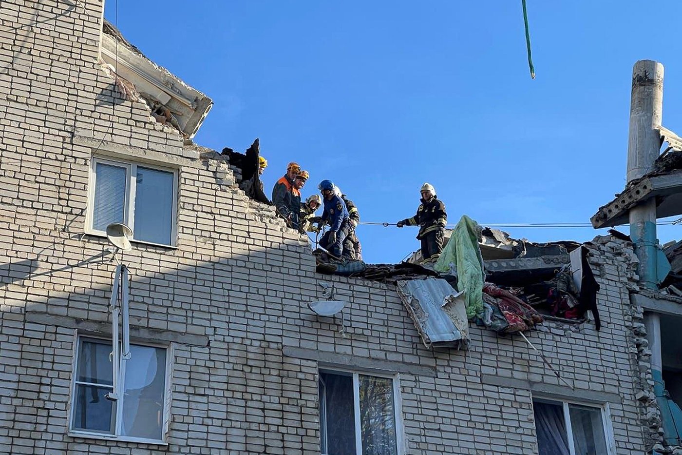 Gas explosion in southern Russia kills 5 people and injures another 4 | iNFOnews.ca Gas explosion in southern Russia kills 5 people and injures another 4 | iNFOnews.ca