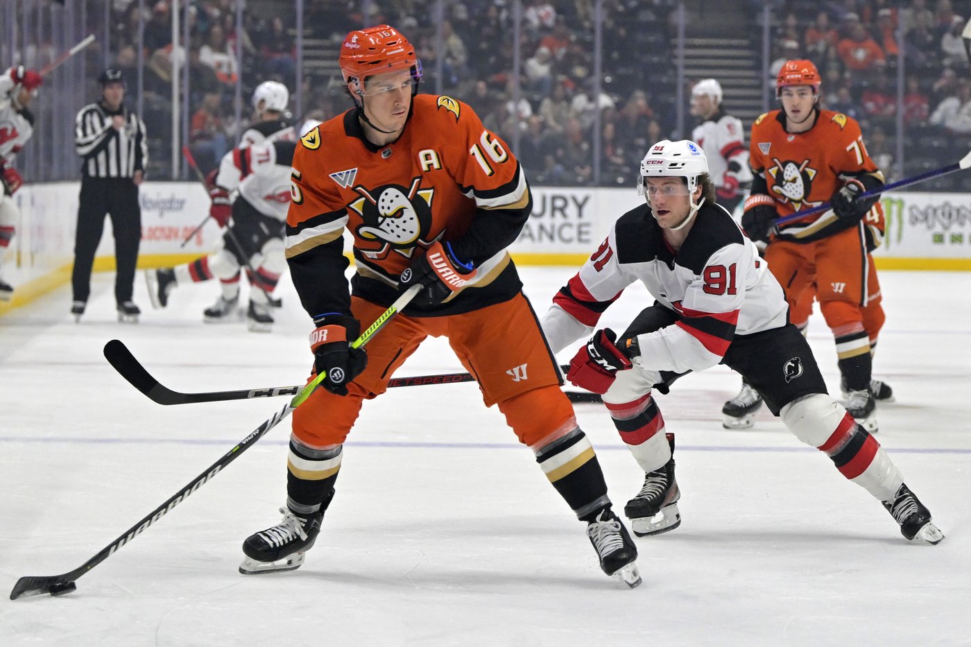 Ryan Strome scores the late winner in the Ducks' 3-2 victory over the Devils | iNFOnews.ca