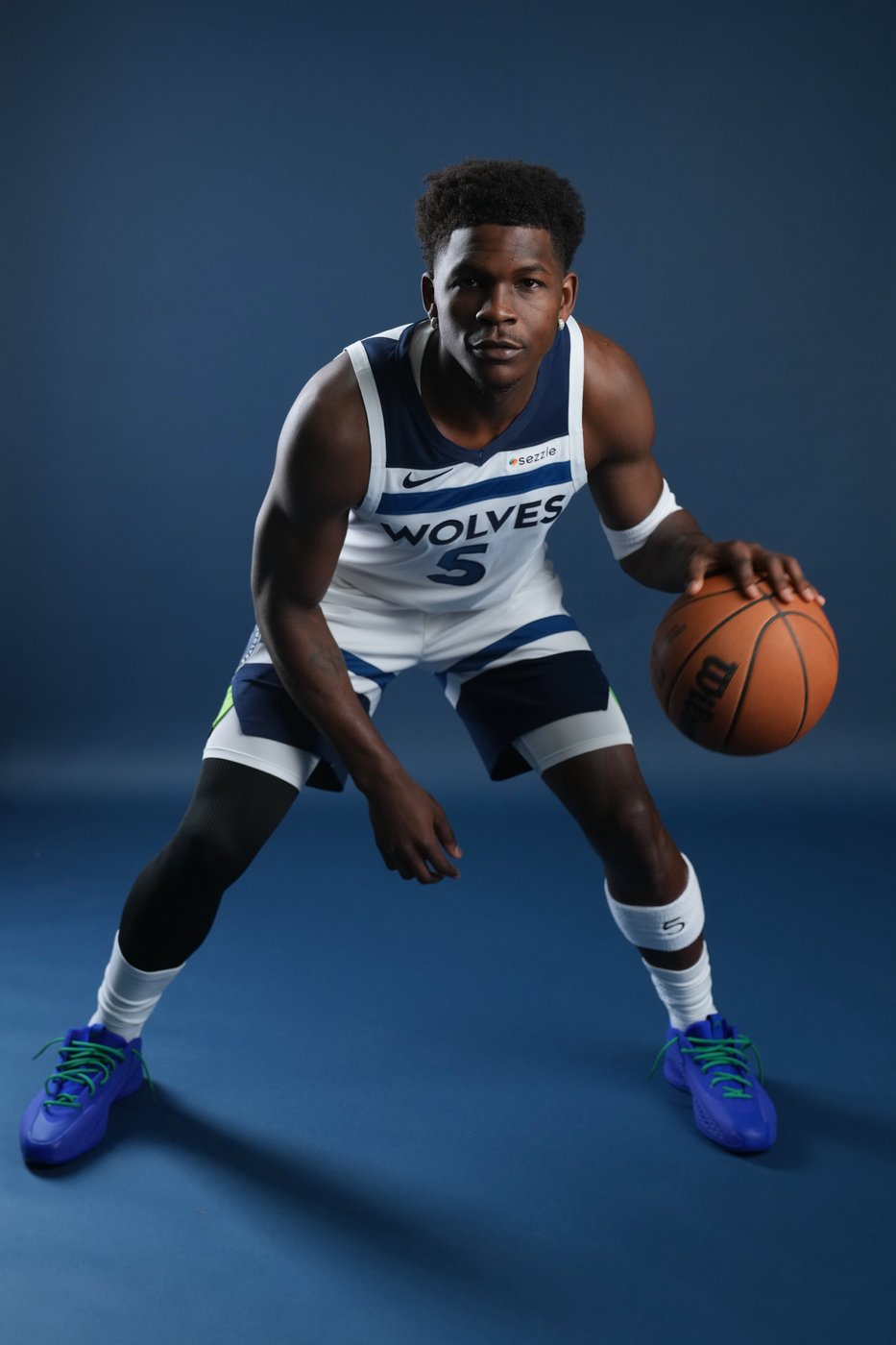 Wolves find comfort in feeling of being settled, after big trade brought rocky start last season | iNFOnews.ca