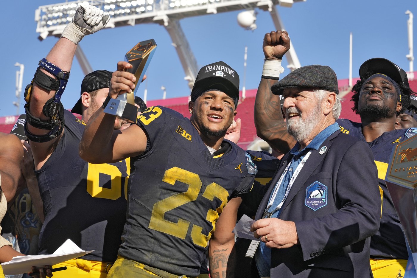 Michigan defense pressures Milroe all day, Wolverines beat No. 11 Alabama 19-13 in ReliaQuest Bowl | iNFOnews.ca Michigan defense pressures Milroe all day, Wolverines beat No. 11 Alabama 19-13 in ReliaQuest Bowl | iNFOnews.ca