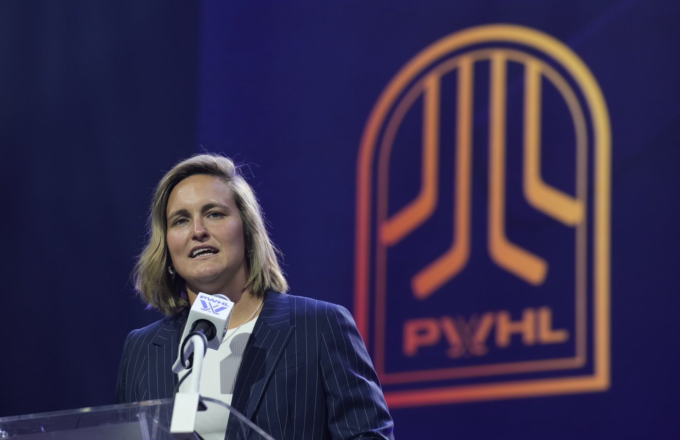 Montreal captain Marie-Philip Poulin wins PWHL's Billie Jean King MVP award | iNFOnews.ca Montreal captain Marie-Philip Poulin wins PWHL's Billie Jean King MVP award | iNFOnews.ca