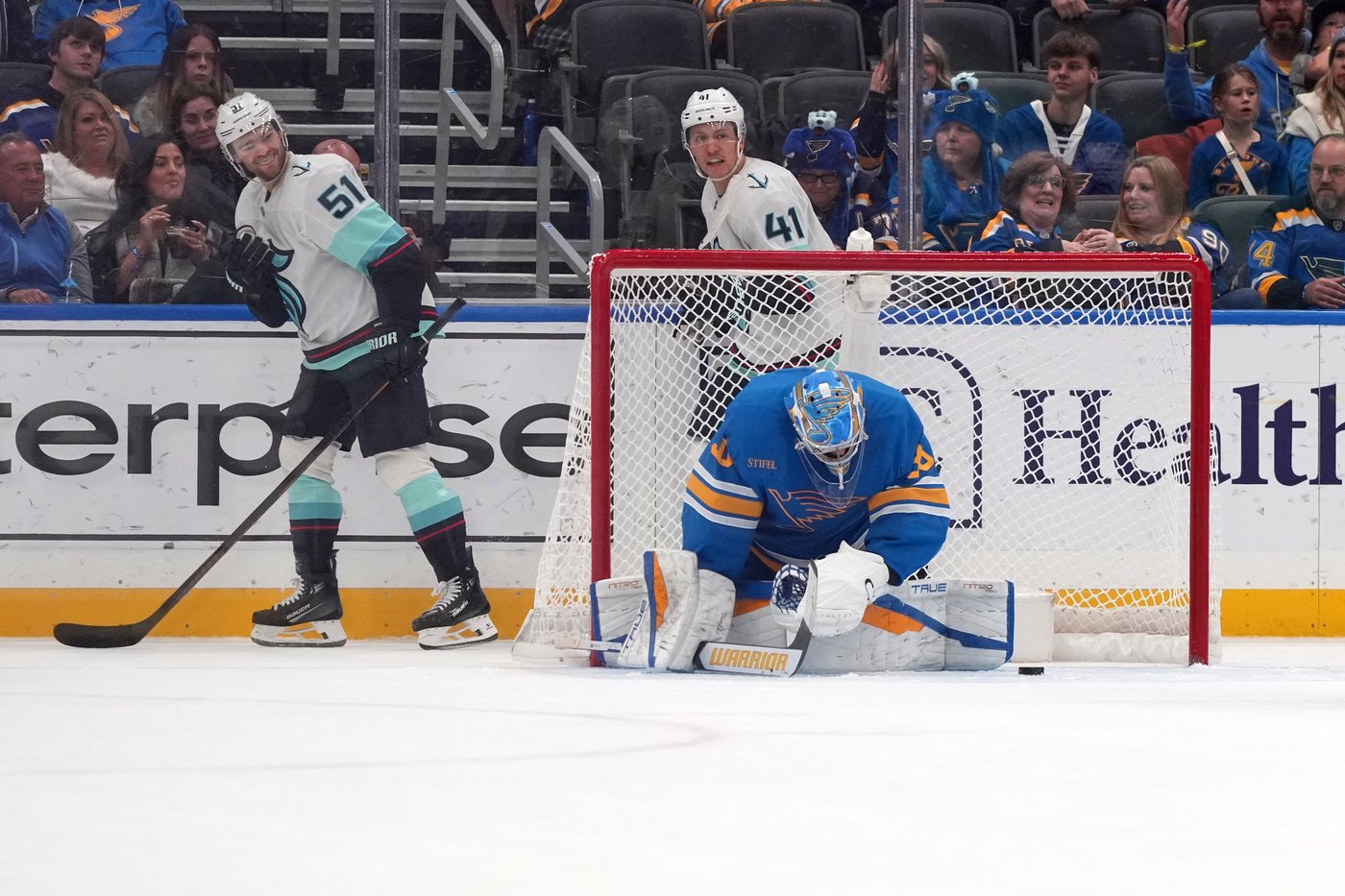 Wright scores in overtime to give Kraken a 4-3 win over Blues | iNFOnews.ca