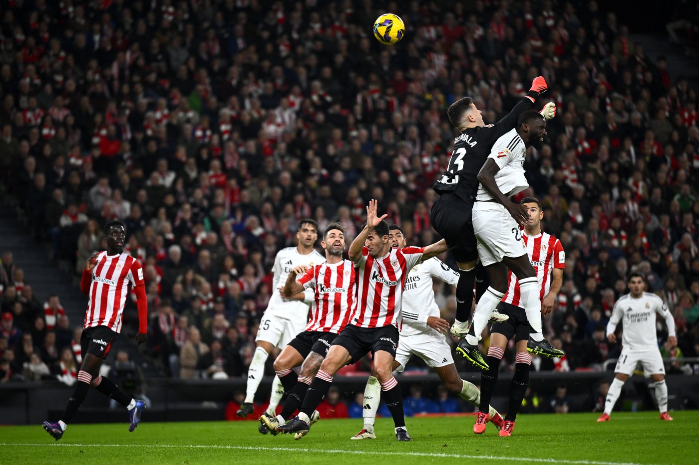 Mbappé enduring 'difficult moment' as he misses another penalty kick and Madrid loses to Athletic | iNFOnews.ca Mbappé enduring 'difficult moment' as he misses another penalty kick and Madrid loses to Athletic | iNFOnews.ca