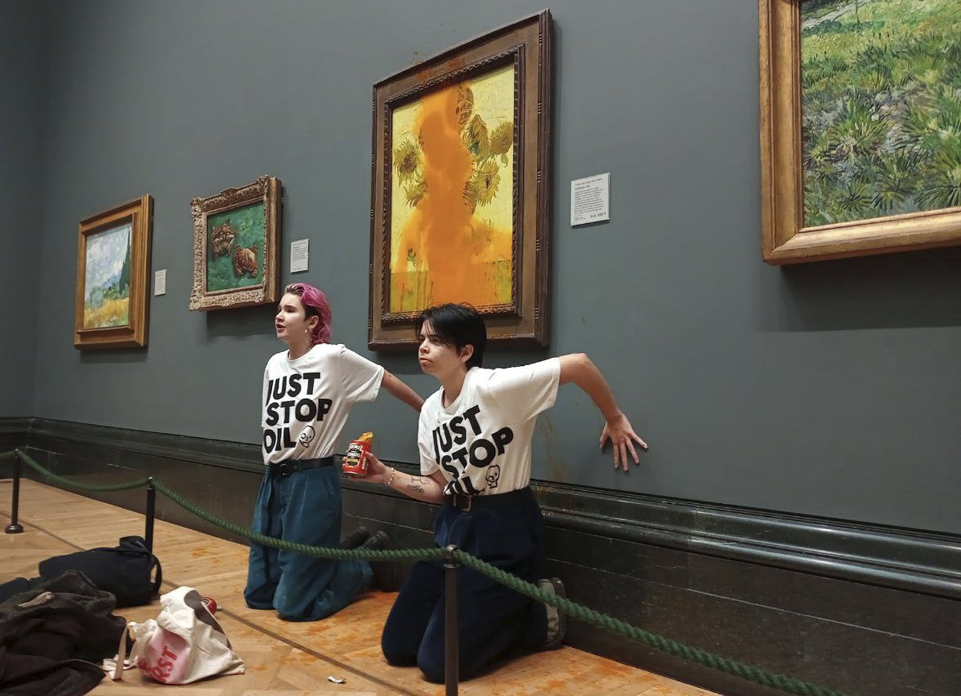 Van Gogh paintings vandalized at a London gallery after 2 activists were sentenced in similar attack | iNFOnews.ca Van Gogh paintings vandalized at a London gallery after 2 activists were sentenced in similar attack | iNFOnews.ca